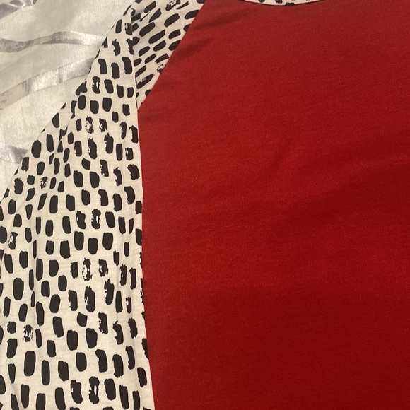 Lularoe Randy Top - Picture 2 of 2